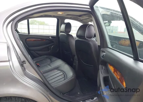 2007 Jaguar X-Type 3.0 из США, поврежденный, VIN SAJWA51A17WJ07837